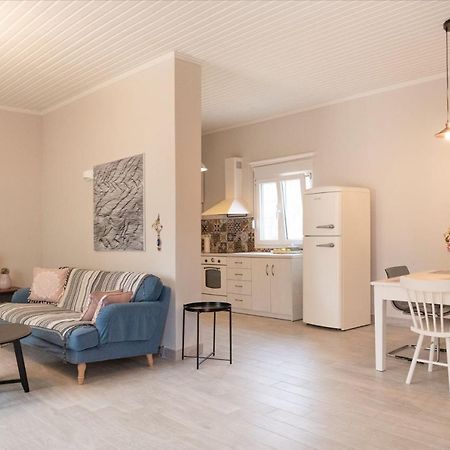 Lefko'S House- Contemporary, Fully Renovated House Villa Kassiopi Eksteriør billede