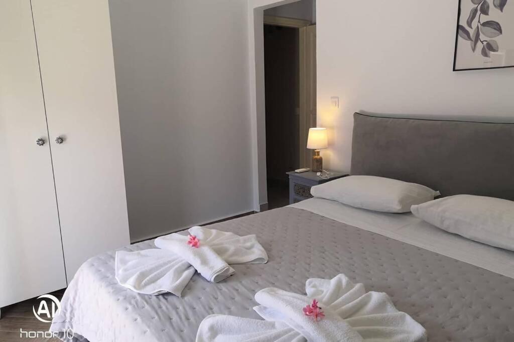 Lefko'S House- Contemporary, Fully Renovated House Villa Kassiopi Eksteriør billede