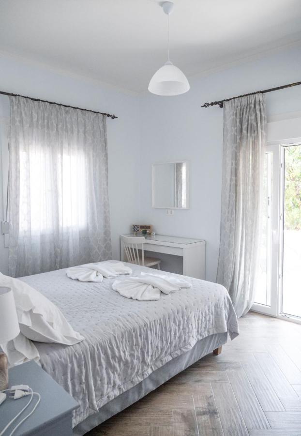 Lefko'S House- Contemporary, Fully Renovated House Villa Kassiopi Eksteriør billede