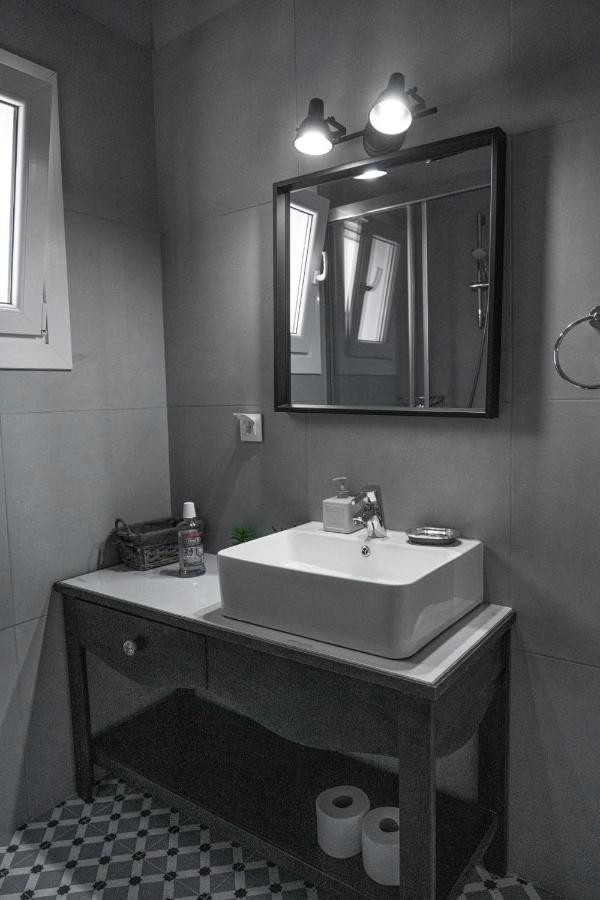 Lefko'S House- Contemporary, Fully Renovated House Villa Kassiopi Eksteriør billede
